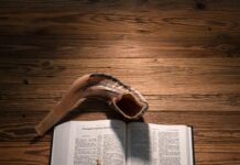 Jewish Festivals Yom Kippur: Discover Its Deep Spiritual Meaning Home
