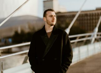 Man City Vs Manchester United F.C. Standings: Who Tops the Table?