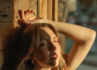 We Were The Lucky Ones: Uncover The Powerful True Story Behind