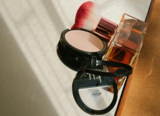 Charlotte Tilbury Setting Spray: Why Makeup Artists Swear By It