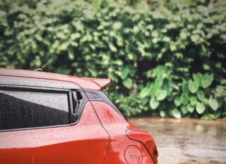 Taylor Swift Travis Kelce: What’s Behind Their Surprising Connection?