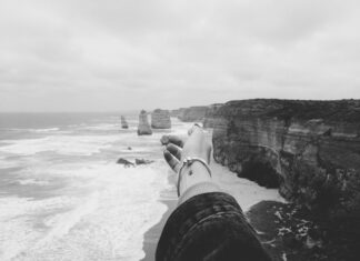 Cast Of It’s A Wonderful Life: Who Are The Iconic Stars Behind?