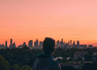 Fairytale Of New York Lyrics: Uncover The Hidden Meaning Today