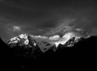 People Places And Things: Discover Fascinating Stories Behind Them