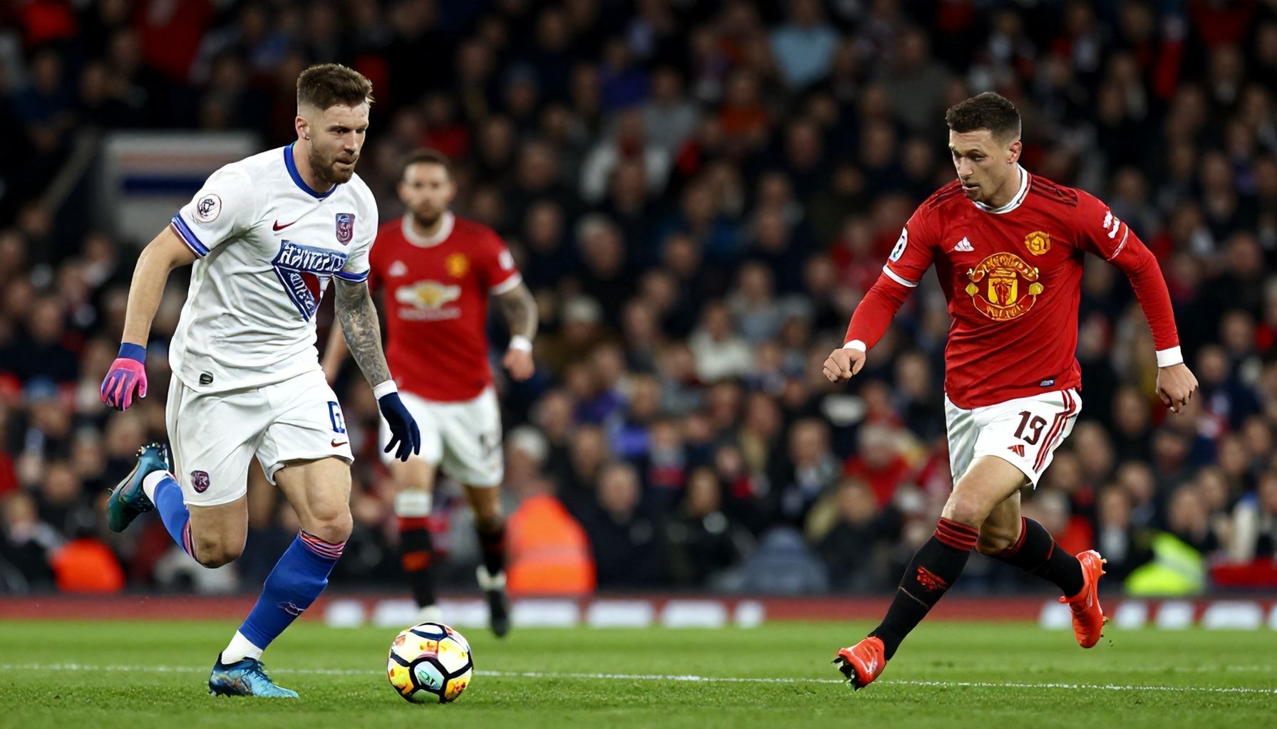 How to Identify the Key Statistics that Will Give Rangers the Edge Over Manchester United