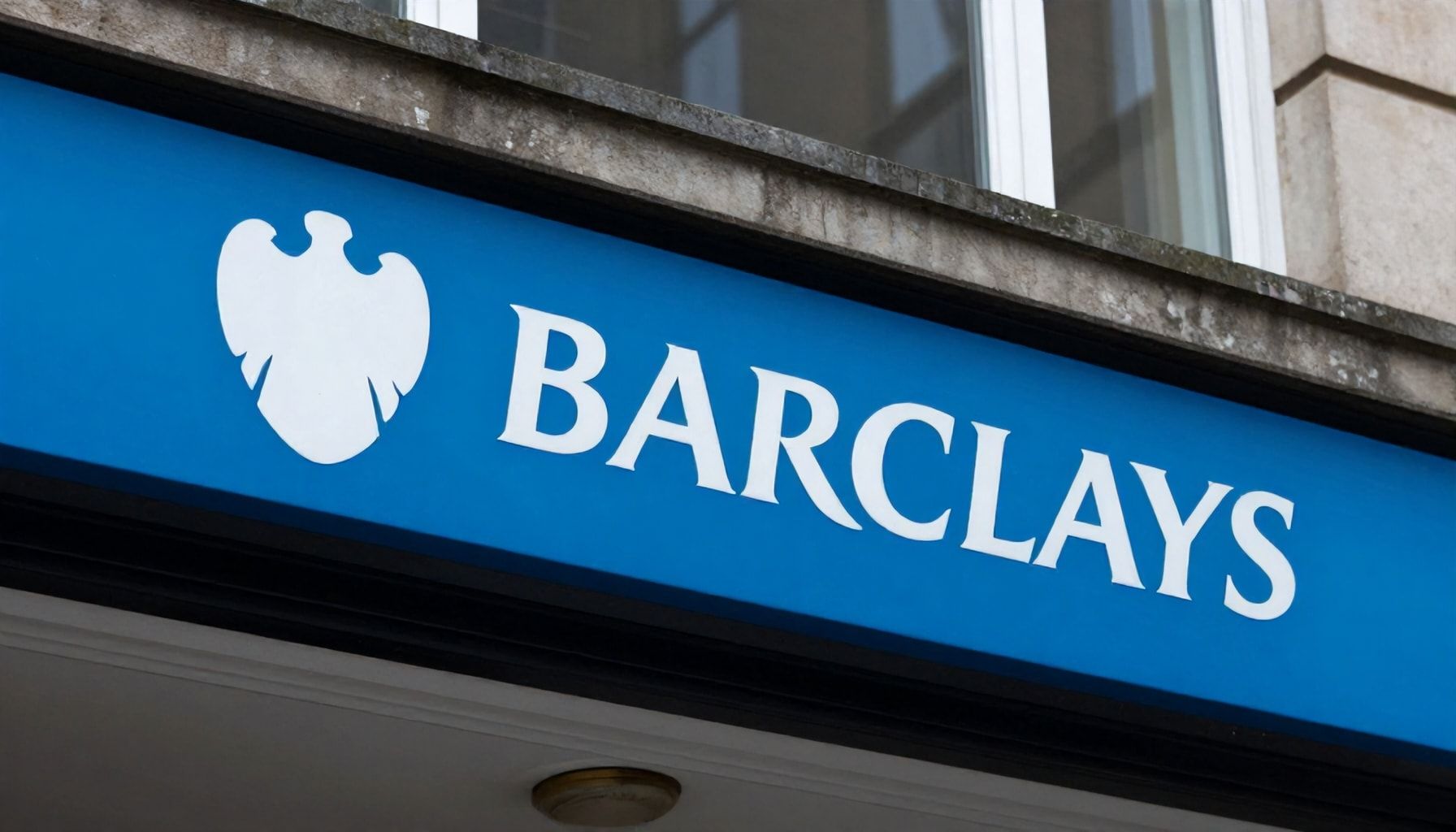 How to Make an Informed Decision About Barclays Bank's Share Price